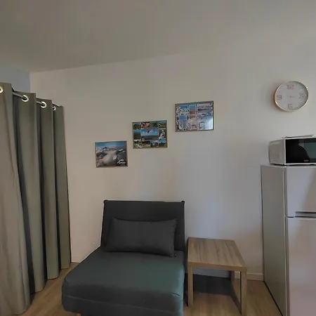 Pela'S Studio 10 Minutes From The Athens Airport Leontari  Exterior photo